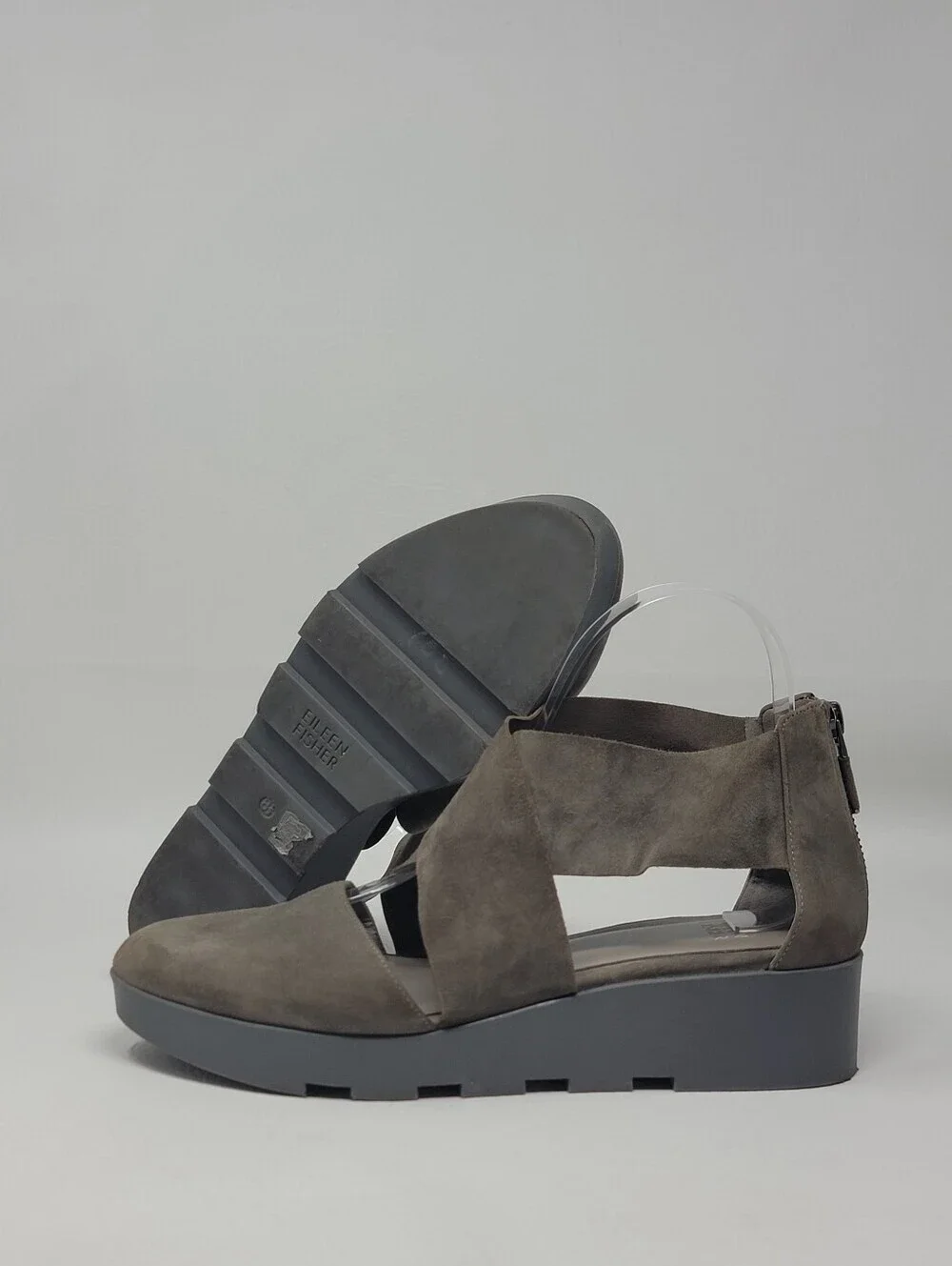 Eileen Fisher Carver Suede Wedge Sandals Gray Taupe Cutout Zip Womens Size 8.5